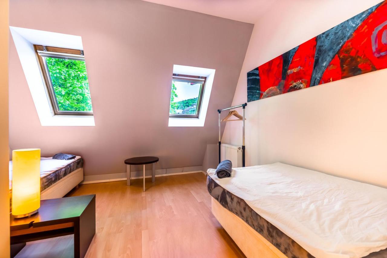Lovely 4-Bedroom Flat In Historical Center With Stunning View Trenčín Exteriör bild